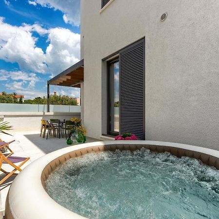 Lunula Residence Zadar Bagian luar foto