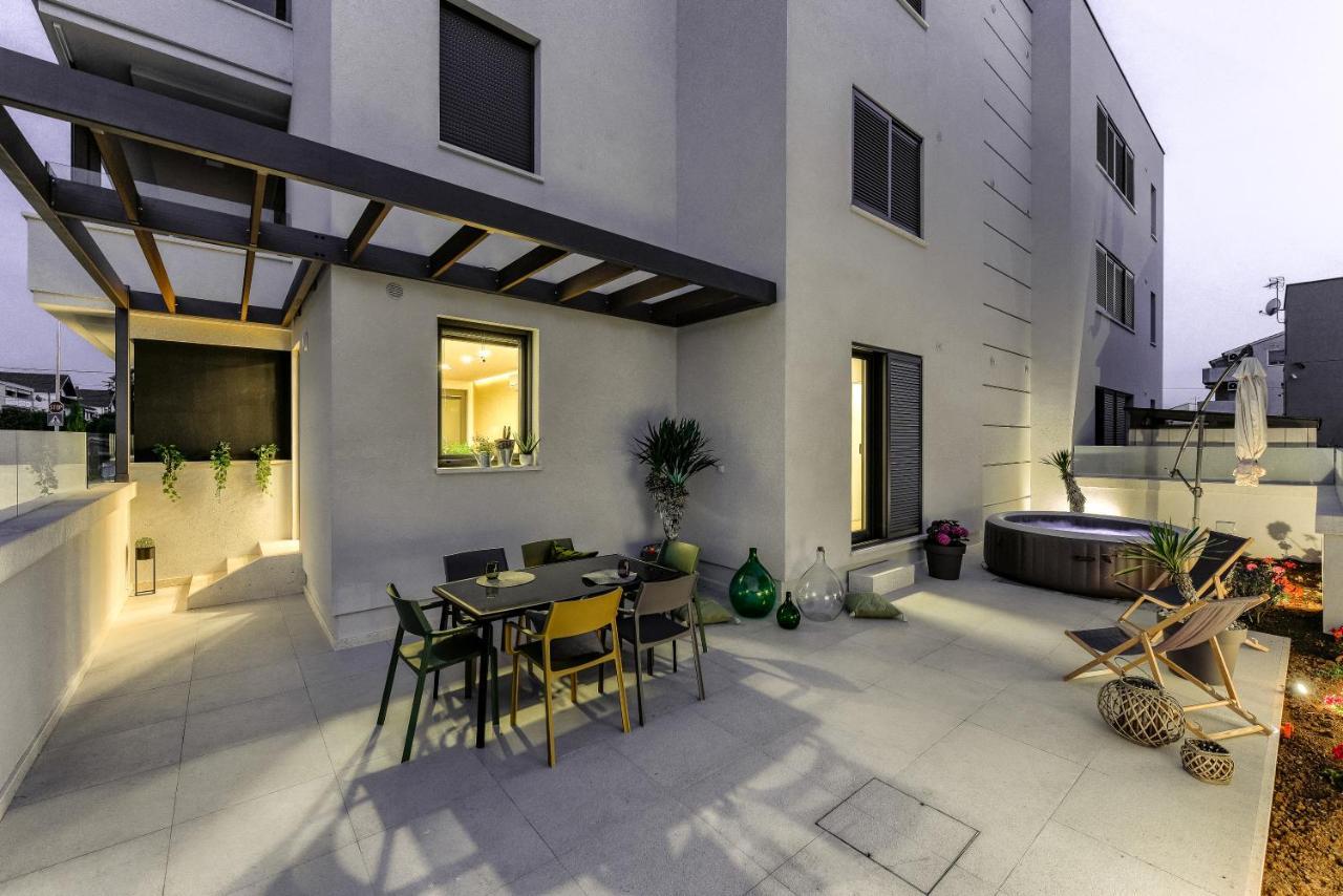 Lunula Residence Zadar Bagian luar foto